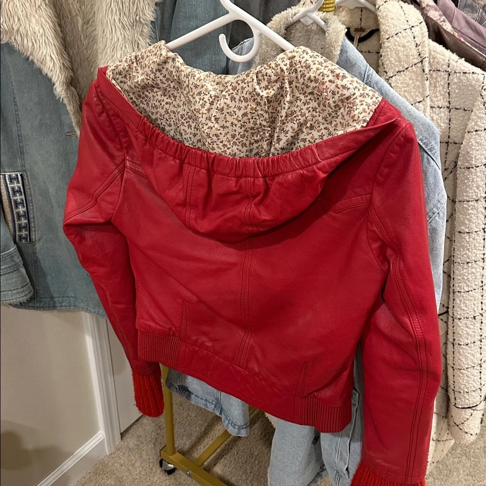 “June” brand 100% Leather hooded red jacket - Picture 2 of 2